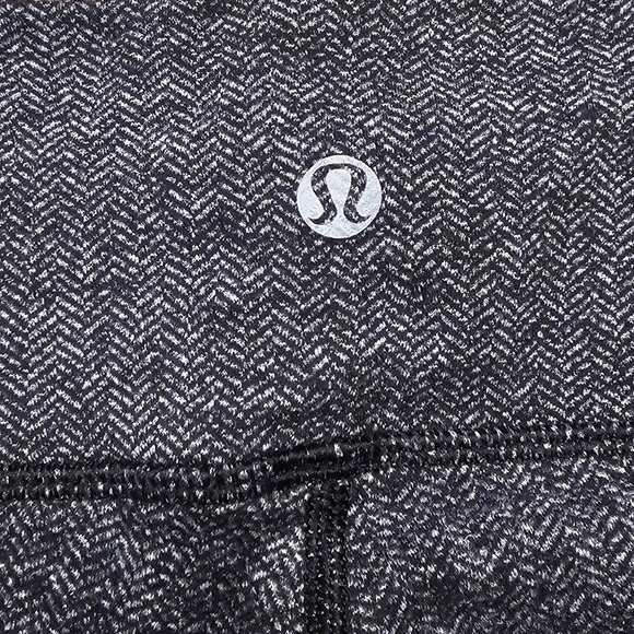 Lululemon Gray Herringbone Leggings Size 4 - Picture 6 of 6
